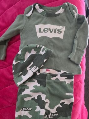 Levi's Green Camo Baby 3-Piece Set - Olive & White